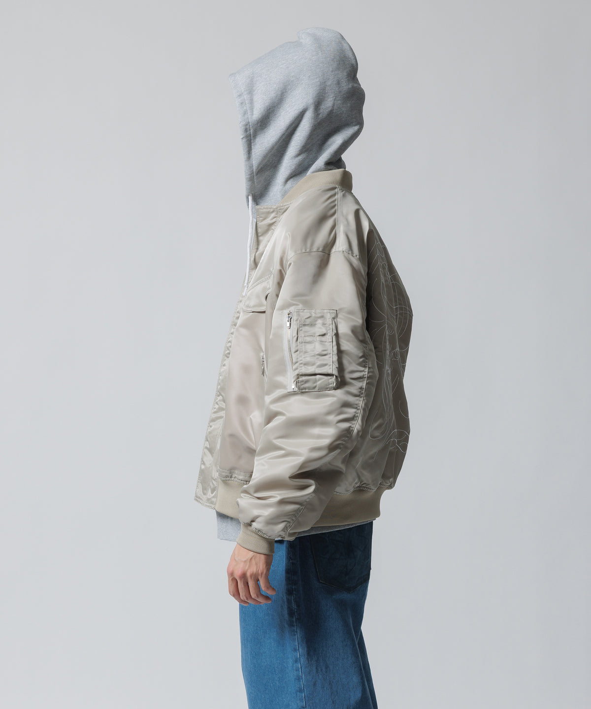 BOMBER JACKET